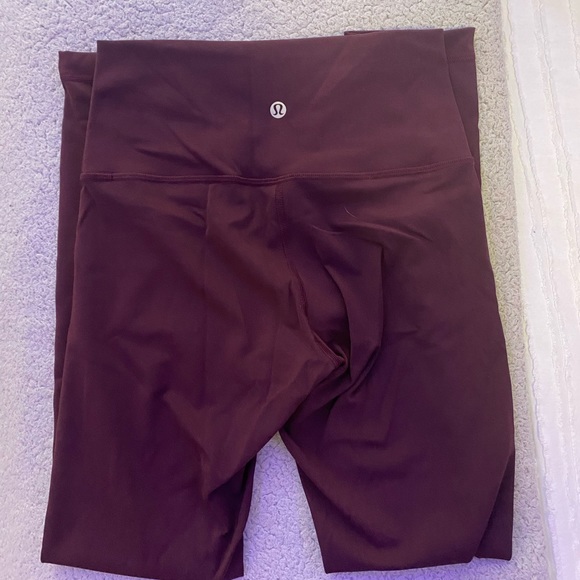 LULULEMON WUNDER TRAIN 25" - SIZE 4 - Picture 2 of 4